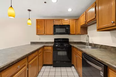 360 Littleton Rd #H5, Chelmsford, MA 01824 - Photo 3