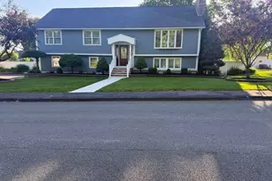 10 Dean St, Hudson, MA 01749 - Photo 1