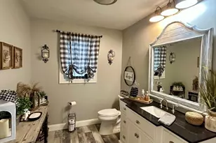 29 Bennett St, Hudson, MA 01749 - Photo 23