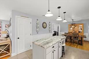 14 Cliff Rd, Bellingham, MA 02019 - Photo 5