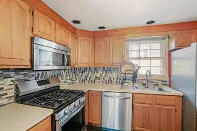 42 Rockland Ave, Arlington, MA 02474 - Photo 9