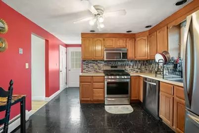 42 Rockland Ave, Arlington, MA 02474 - Photo 7