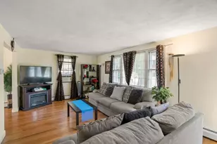 42 Rockland Ave, Arlington, MA 02474 - Photo 5