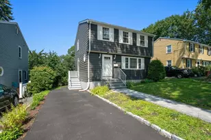 42 Rockland Ave, Arlington, MA 02474 - Photo 25