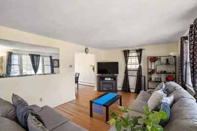 42 Rockland Ave, Arlington, MA 02474 - Photo 13