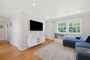 4 Ewald Ave, Plainville, MA 02762 - Photo 3