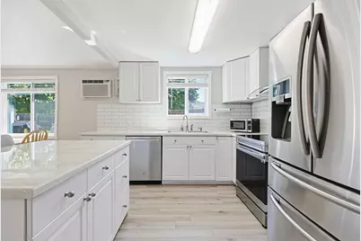 4 Ewald Ave, Plainville, MA 02762 - Photo 9