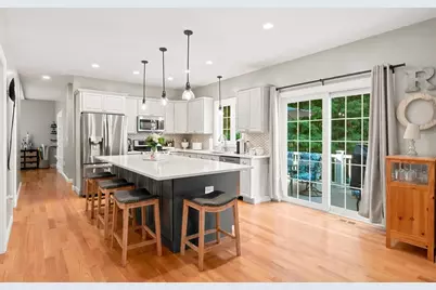 113 Thurlow St, Georgetown, MA 01833 - Photo 3