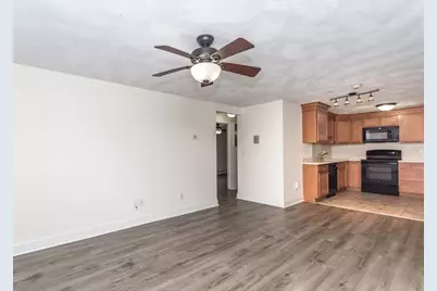 1105 Lexington St #4-1, Waltham, MA 02452 - Photo 7