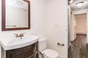 1105 Lexington St, Waltham, MA 02452 - Photo 17