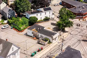 380 Lawrence St, Lowell, MA 01852 - Photo 13