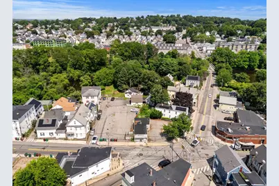 380 Lawrence St, Lowell, MA 01852 - Photo 15