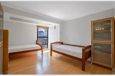 566 Commonwealth #906, Boston, MA 02215 - Photo 17