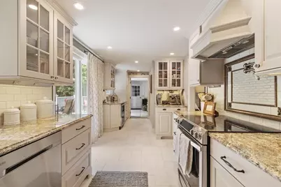 280 Quinapoxet St, Holden, MA 01522 - Photo 9