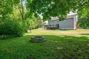 217 Maple St, Danvers, MA 01923 - Photo 3
