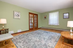 217 Maple St, Danvers, MA 01923 - Photo 15