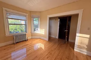 2 Shirley St, Worcester, MA 01610 - Photo 3