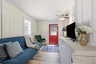 18 Glenwood St, North Andover, MA 01845 - Photo 9