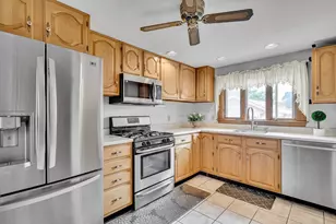 98 Winthrop Ave, Lowell, MA 01851 - Photo 7