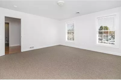 54 East Silver St #B, Westfield, MA 01085 - Photo 11