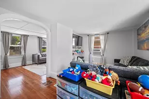 12 Boynton St, Swampscott, MA 01907 - Photo 5