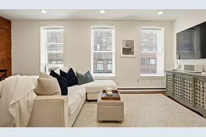 8 Battery St #4, Boston, MA 02109 - Photo 3