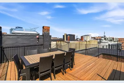 8 Battery St #4, Boston, MA 02109 - Photo 23