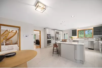 14 Maxcy Dr, Providence, RI 02906 - Photo 15