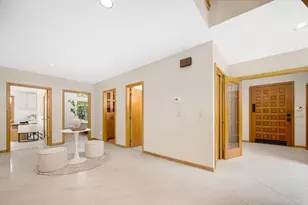 14 Maxcy Dr, Providence, RI 02906 - Photo 11