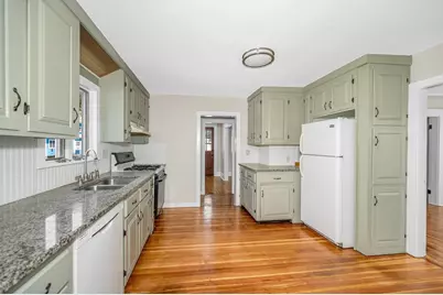 108 Ashland Ave, Methuen, MA 01844 - Photo 13