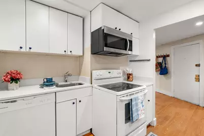 75 Park #B, Brookline, MA 02446 - Photo 7