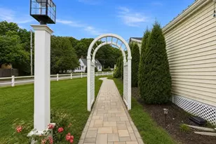 15 Riverside Ct, Norwood, MA 02062 - Photo 5