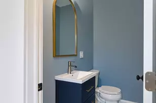 68 Milk St, Newburyport, MA 01950 - Photo 11