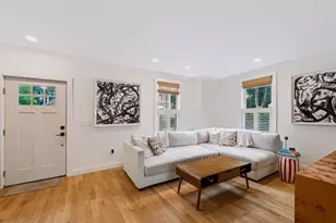 68 Milk St, Newburyport, MA 01950 - Photo 9