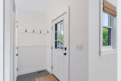 68 Milk St, Newburyport, MA 01950 - Photo 23