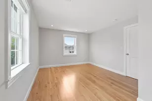 39 French St, Watertown, MA 02472 - Photo 9