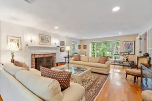 19 Huntingdon Rd, Lynnfield, MA 01940 - Photo 13