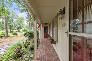 19 Huntingdon Rd, Lynnfield, MA 01940 - Photo 3