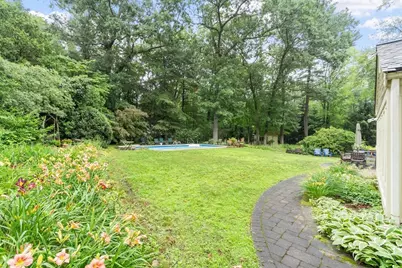 19 Huntingdon Rd., Lynnfield, MA 01940 - Photo 5