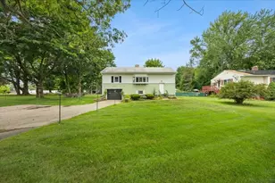 266 W Main St, Dudley, MA 01571 - Photo 27
