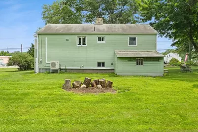266 W Main St, Dudley, MA 01571 - Photo 35
