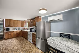 266 W Main St, Dudley, MA 01571 - Photo 19