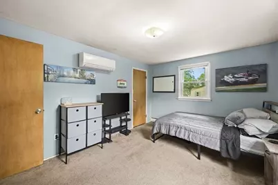 266 W Main St, Dudley, MA 01571 - Photo 5