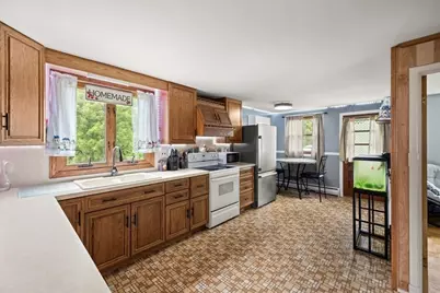 266 W Main St, Dudley, MA 01571 - Photo 15