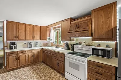 266 W Main St, Dudley, MA 01571 - Photo 21