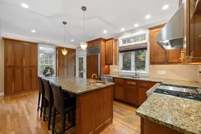 241 Ridge St, Winchester, MA 01890 - Photo 7