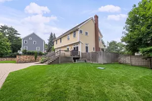 241 Ridge St, Winchester, MA 01890 - Photo 25