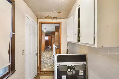 25 Bradbury Street, Boston, MA 02134 - Photo 13