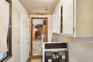25 Bradbury St, Boston, MA 02134 - Photo 13
