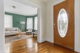 116 Essex St, Beverly, MA 01915 - Photo 3